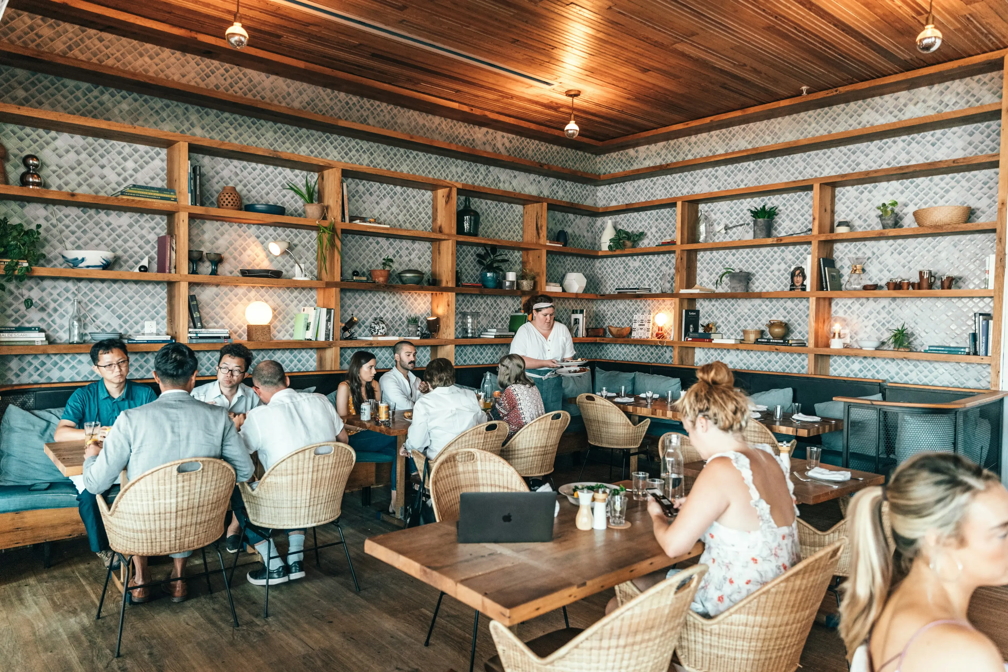 Best Food Neighborhoods in Minneapolis (2026)